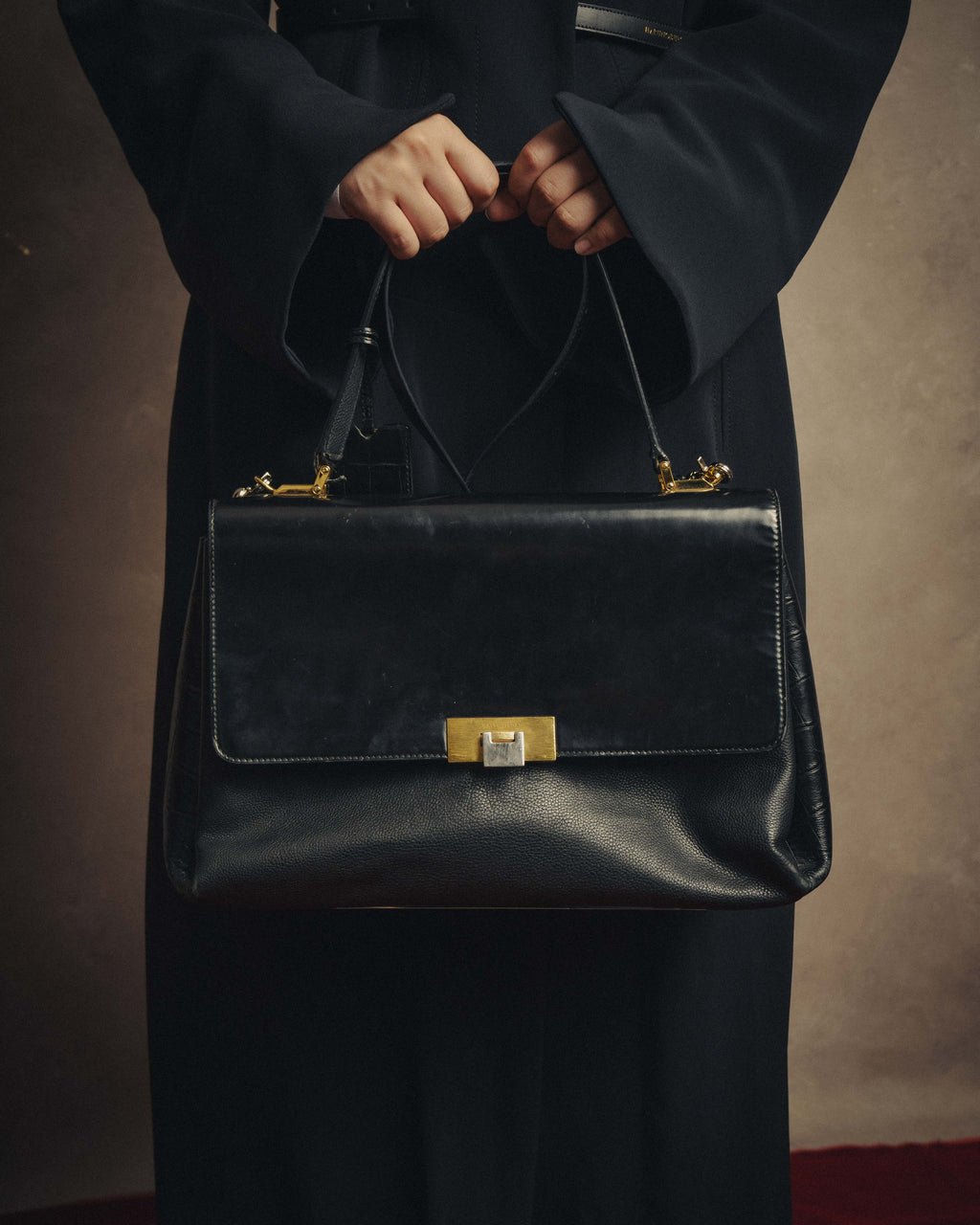 -SPECIAL- “BALENCIAGA” 2013-17 Le dix mixed leather shoulder bag