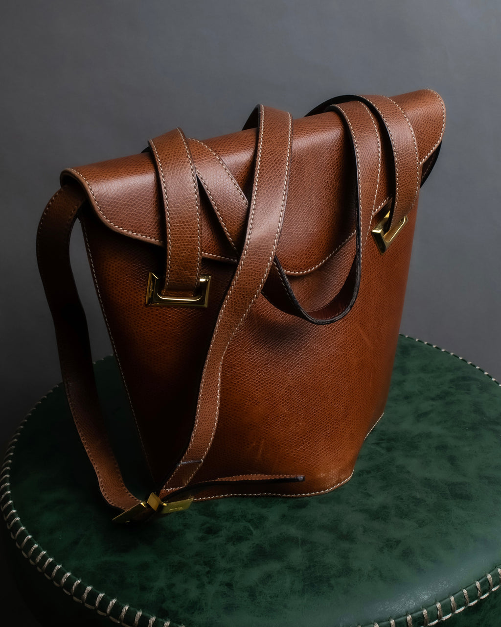 "Salvatore Ferragamo" Gold metal parts brown leather shoulder bag