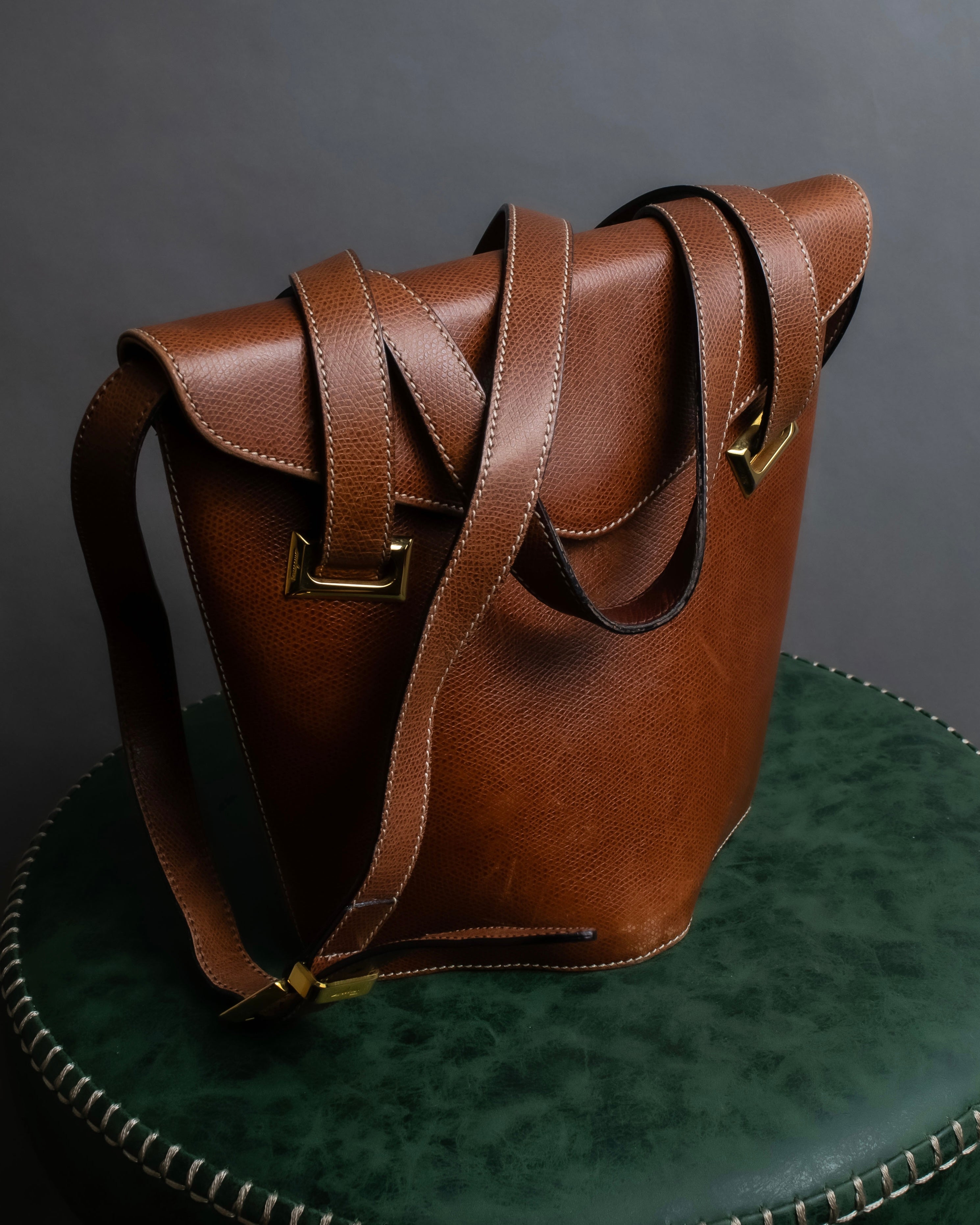 "Salvatore Ferragamo" Gold metal parts brown leather shoulder bag