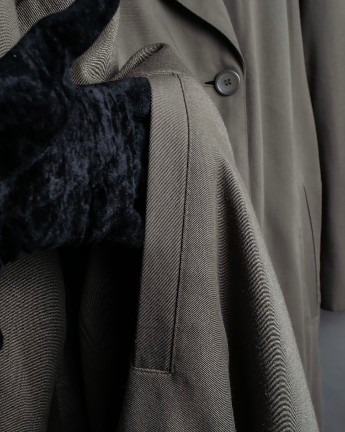 "Vintage matte texture long trench coat"