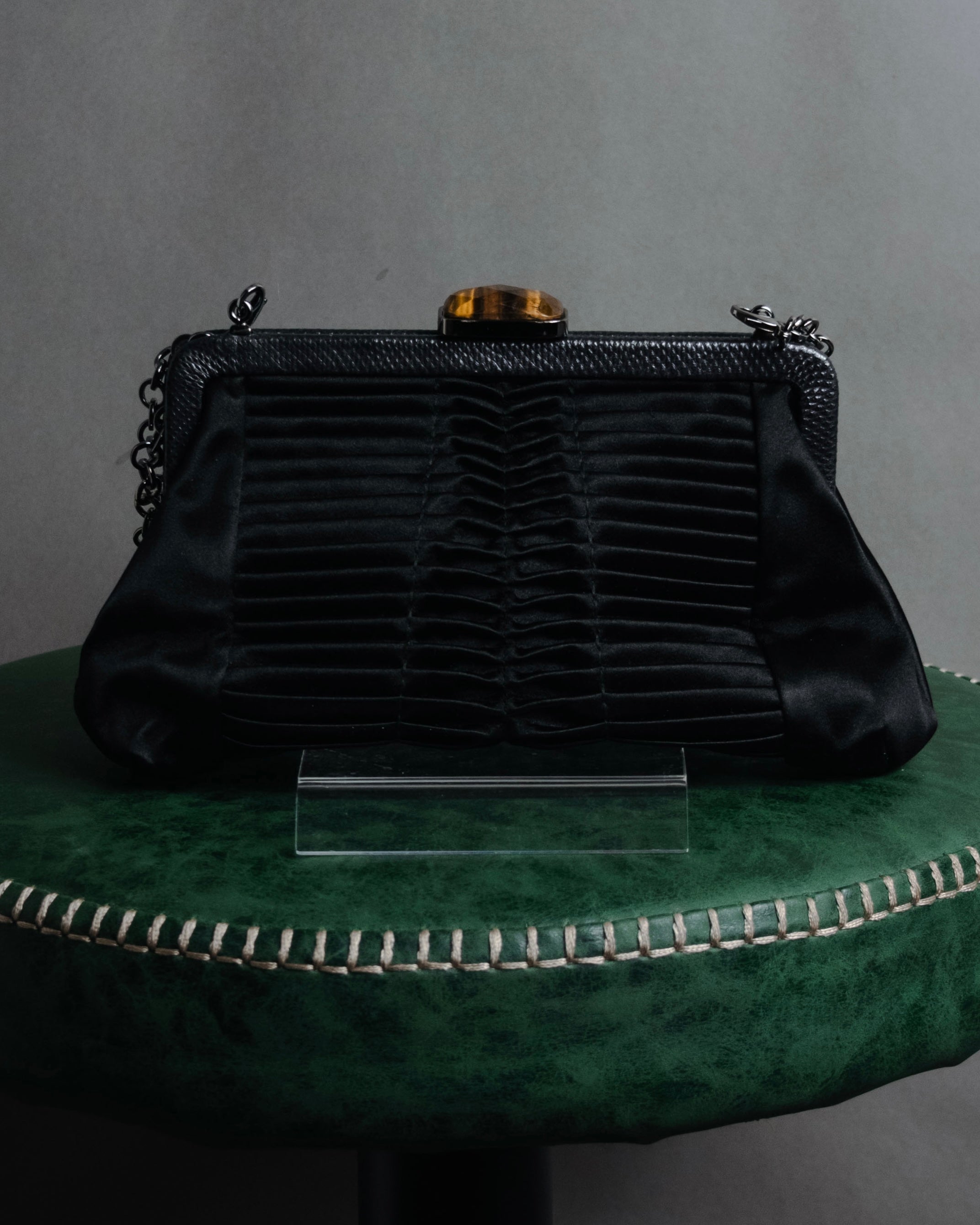 "Salvatore Ferragamo" 00’s-10’s tiger’s eye satin pleated chain bag