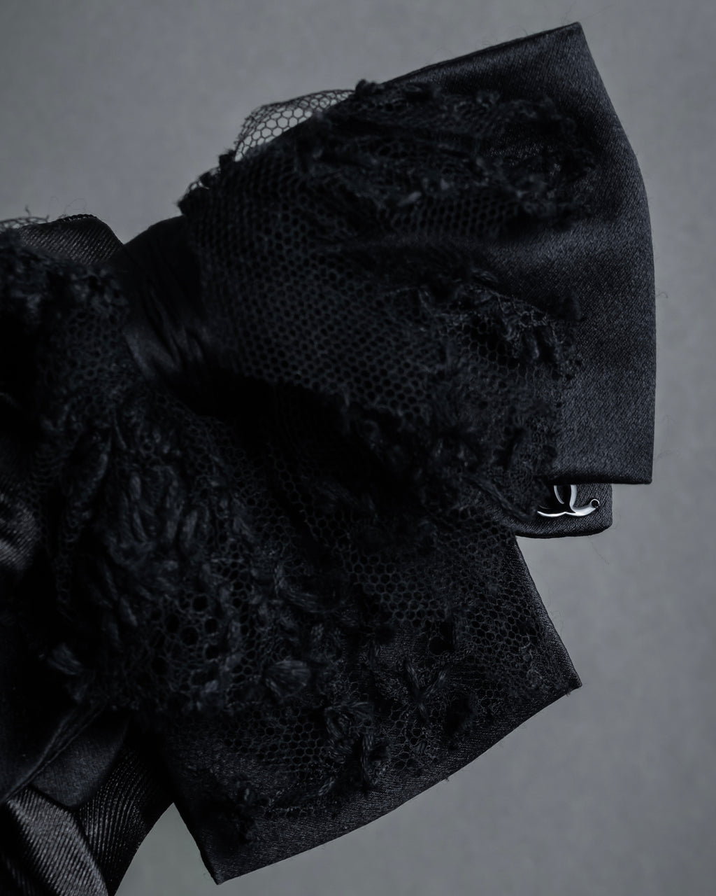 "CHANEL" 16AW Tulle lace design ribbon brooch