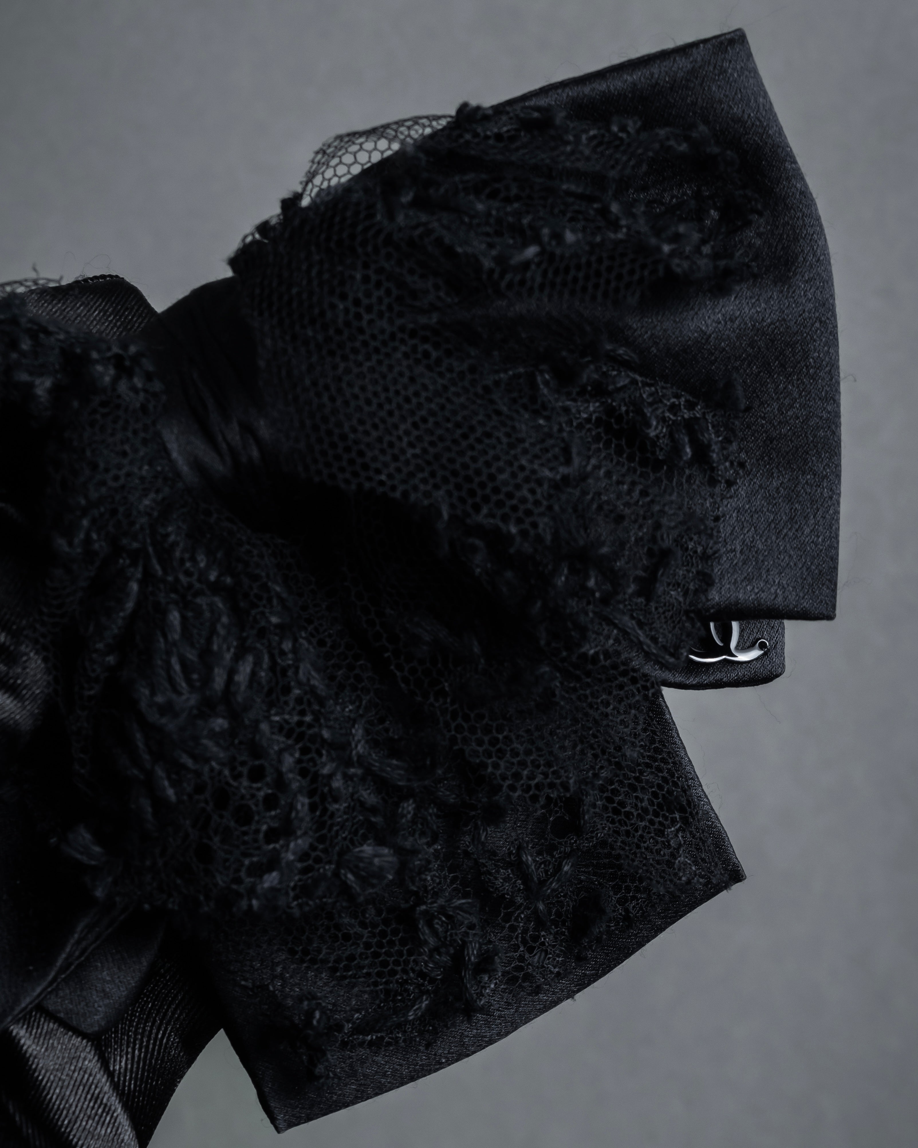 "CHANEL" 16AW Tulle lace design ribbon brooch