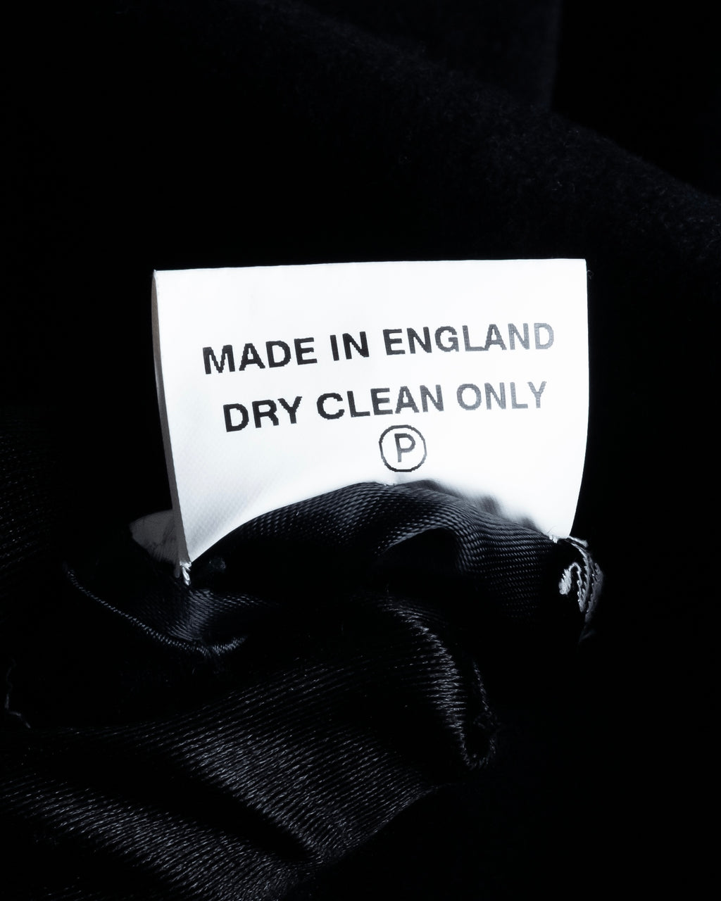 -SPECIAL- "BURBERRYS" 1980-1990's 
Classically tailored oversized 100% cashmere chester coat