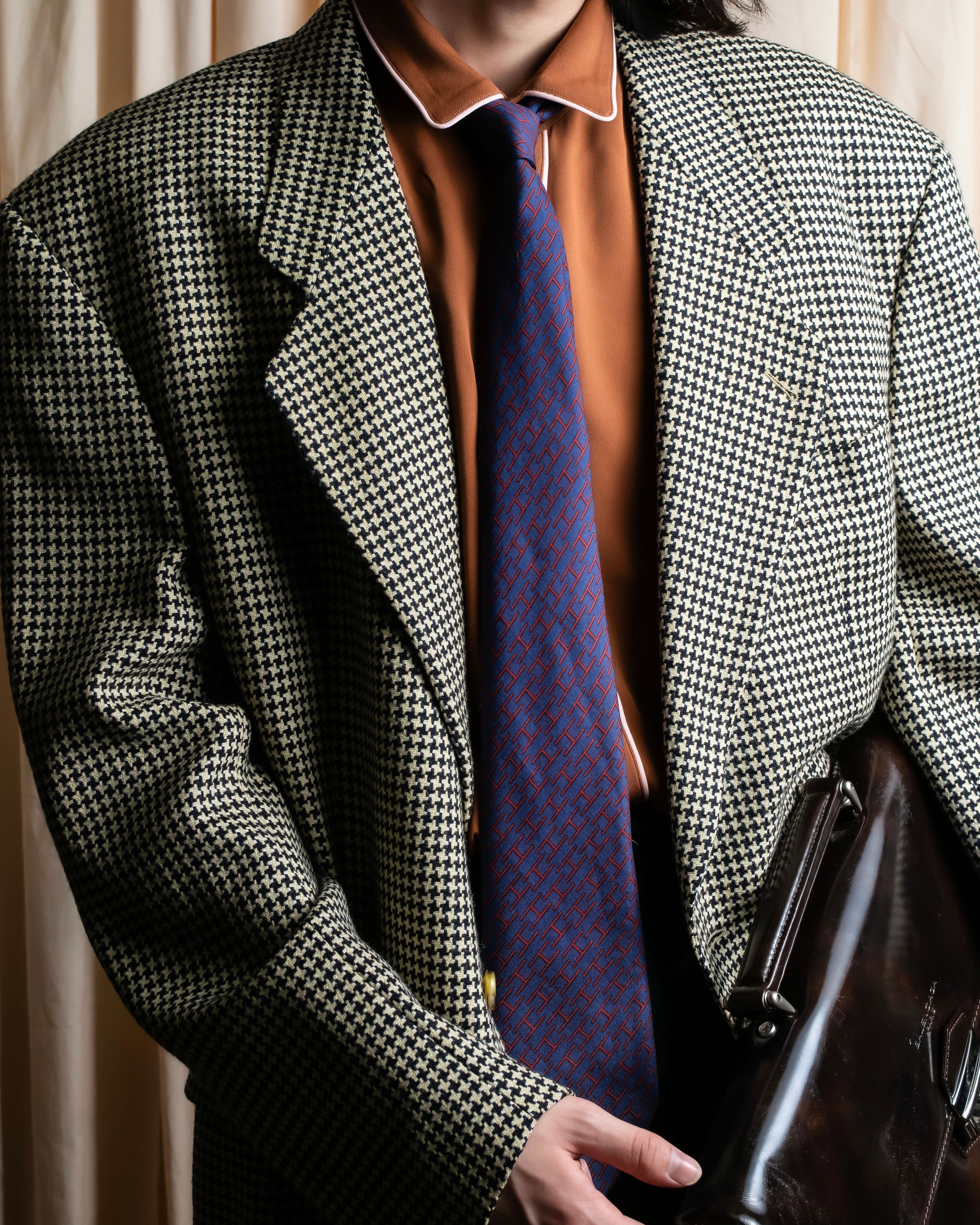 "HERMES" Geometric pattern H motif silk necktie