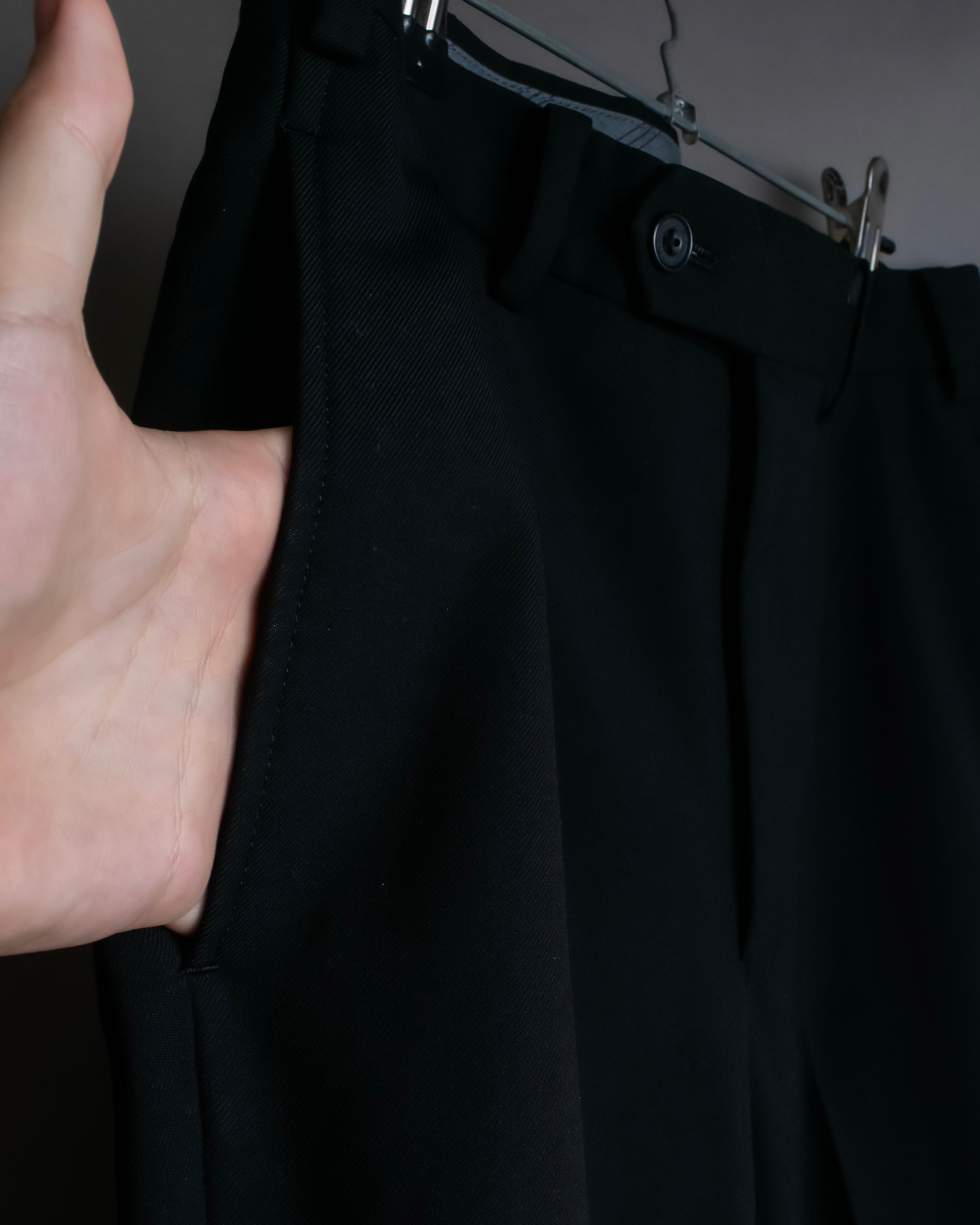 "Burberrys" Peaked lapel designed single 3B tailored jacket setup