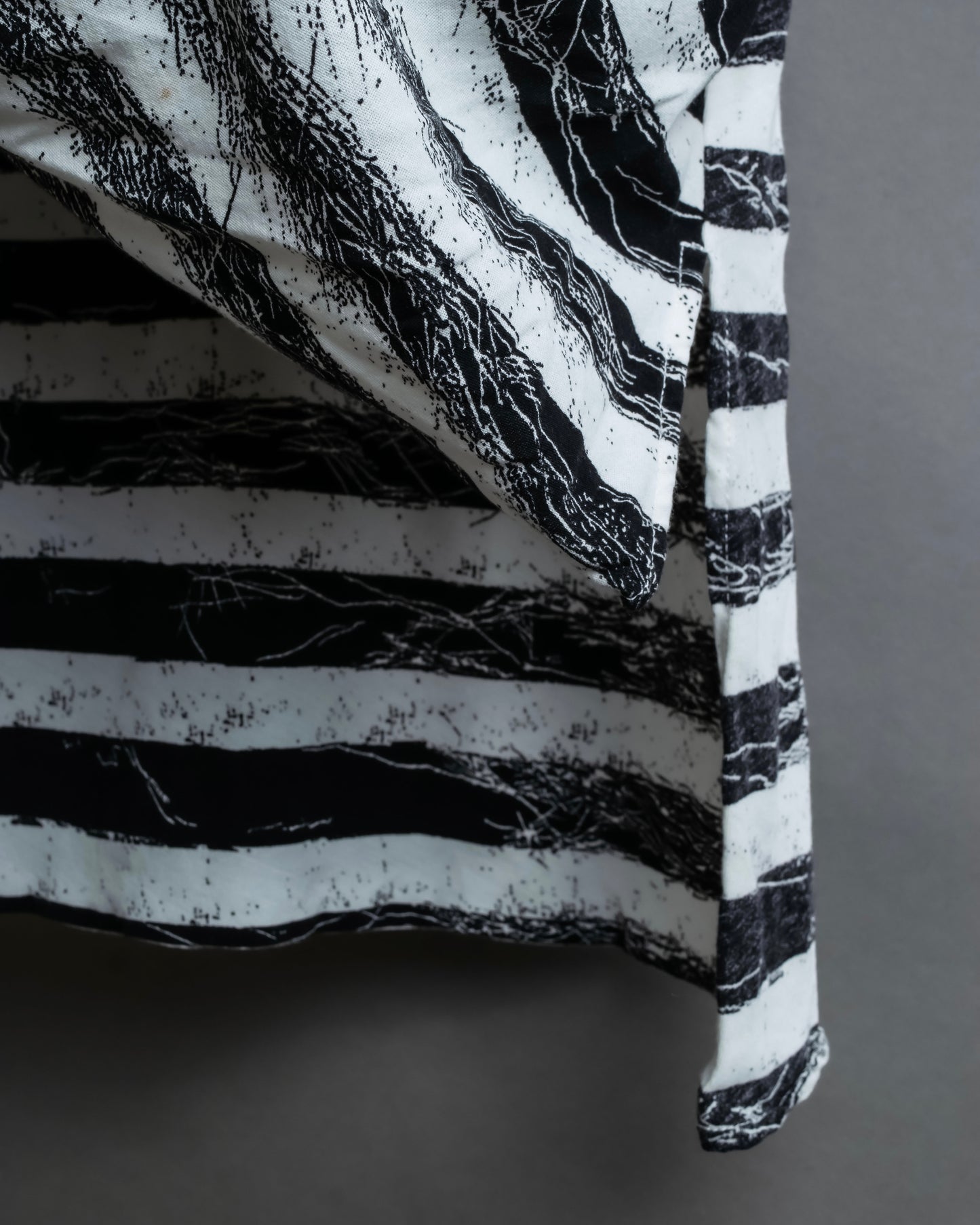 "MM6 MAISON MARGIELA" Peeling border pattern sleeveless pullover