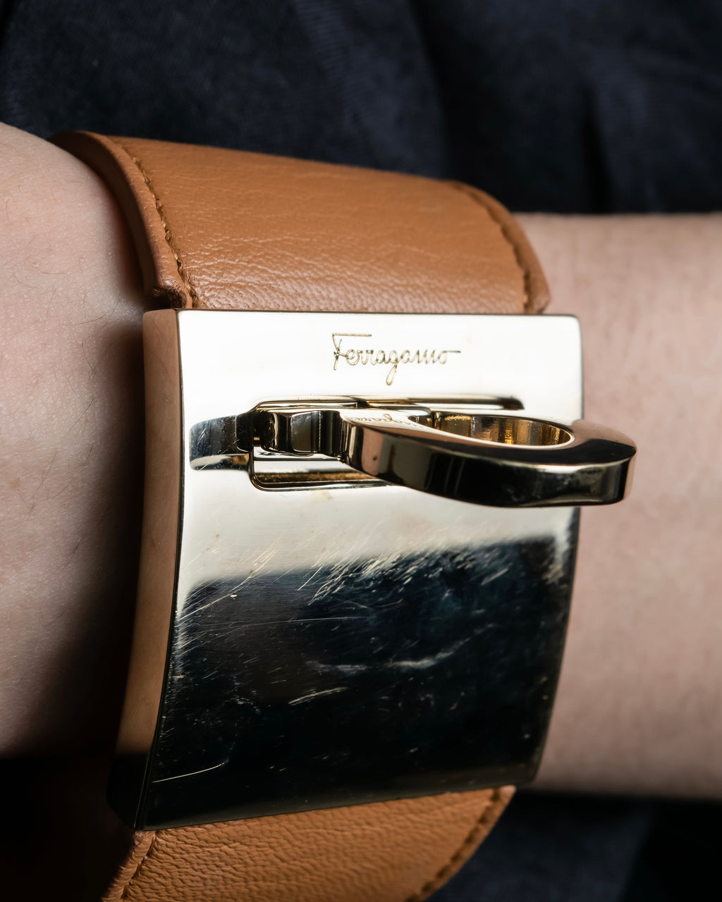 "Ferragamo" Gancini motif leather bangle