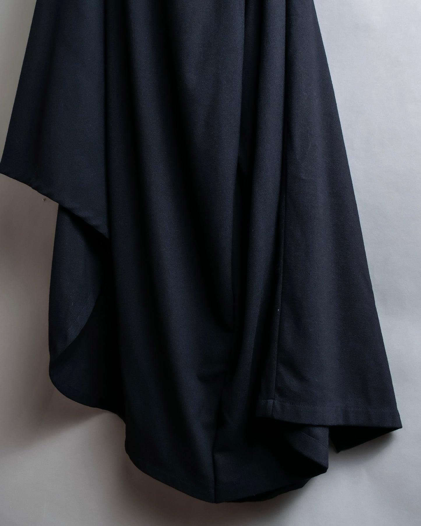 "ANN DEMEULEMEESTER" Cape draping docking design zipper sleeveless dress