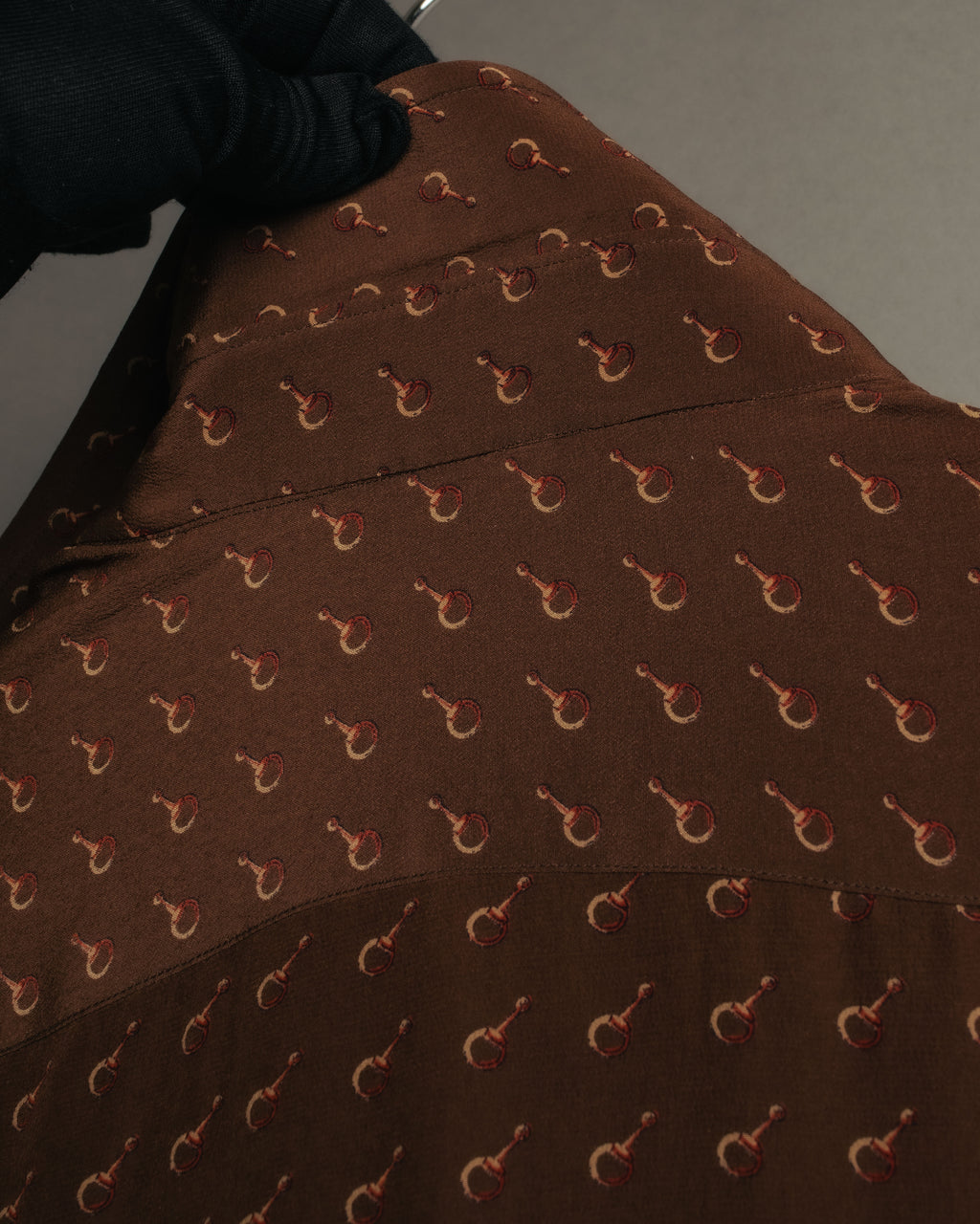 “GUCCI” 70’s horsebit monogram silk shirt