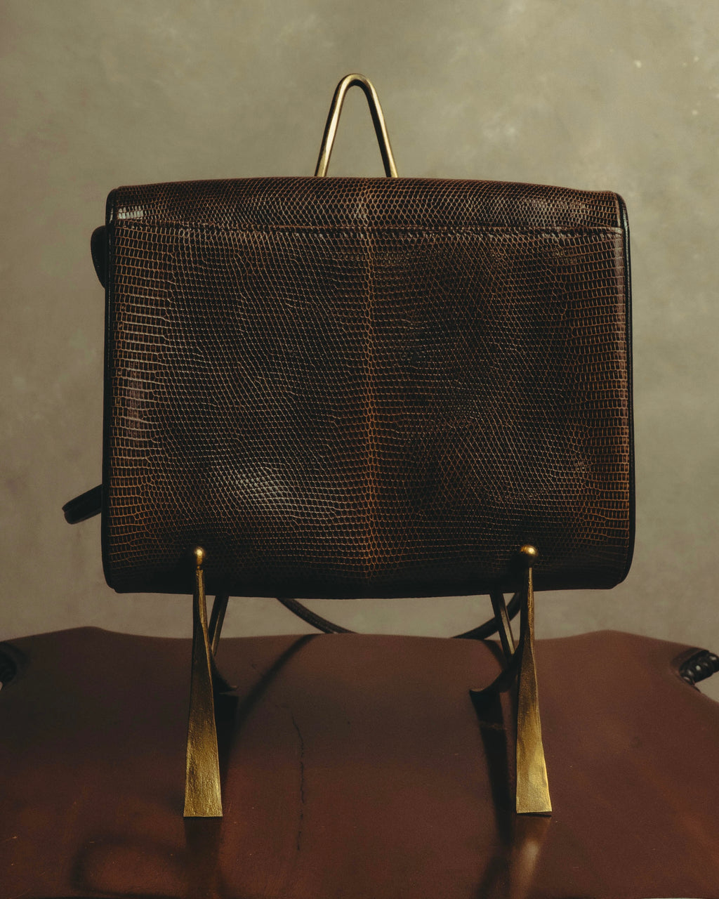 “YVES SAINT LAURENT” 80’s-90’s Sculpted flap lizard leather shoulder bag