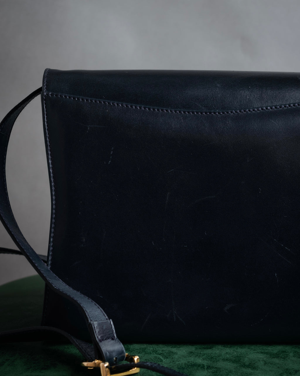 “Salvatore Ferragamo” 90’s Vara ribbon box calf shoulder bag