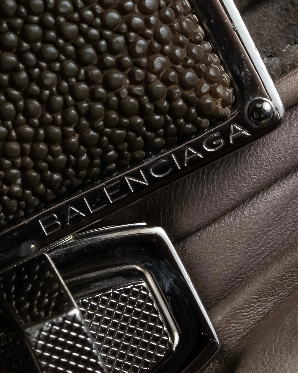 "BALENCIAGA" Three-way chain leather shoulder bag