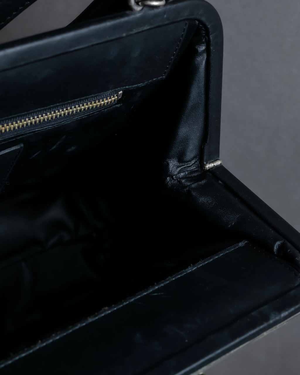 "JEAN PAUL GAULTIER" Logo engraved clasp frame 2way leather bag