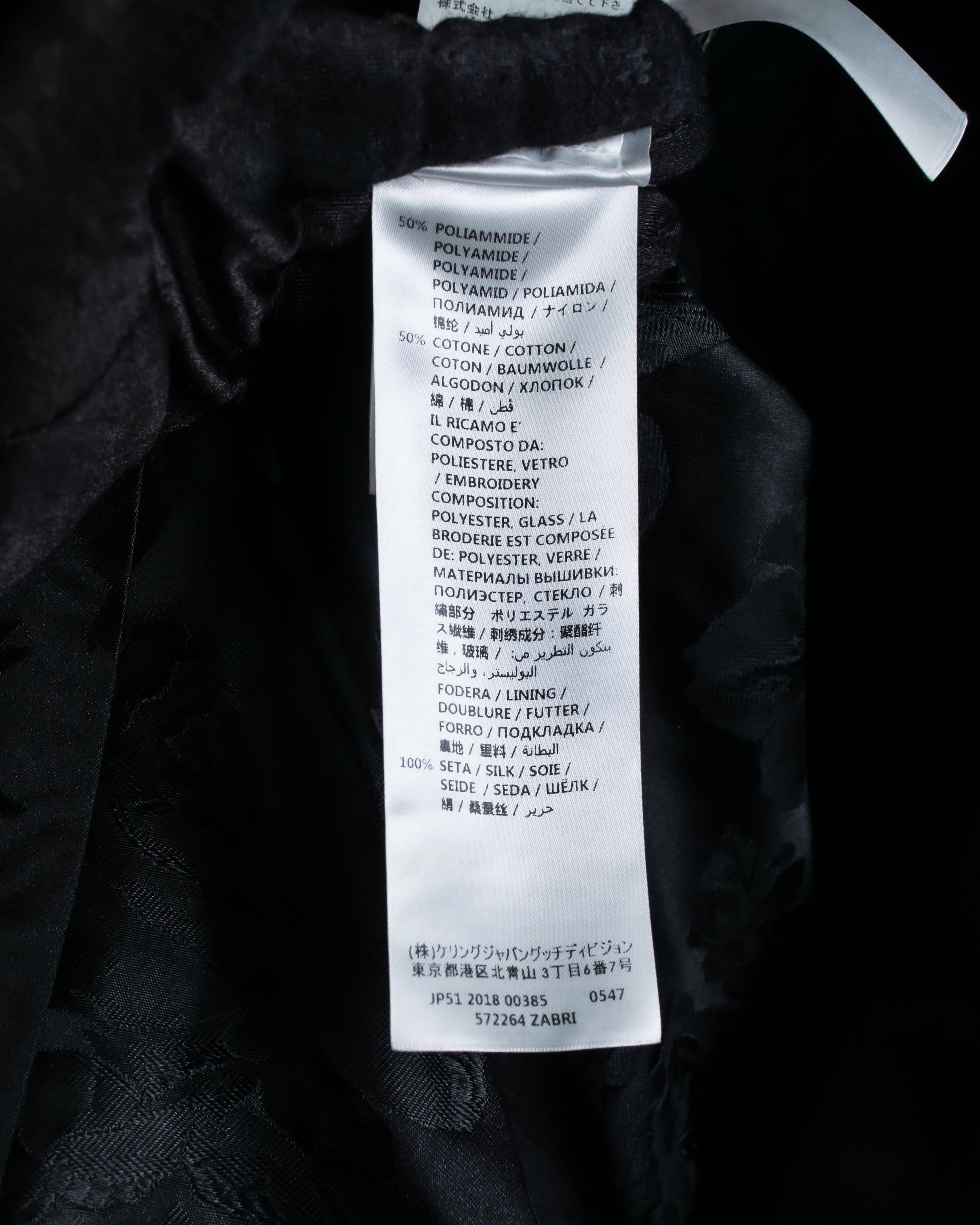 "GUCCI" Pre-Fall 2018 collection message embroidered shawl collar jacket