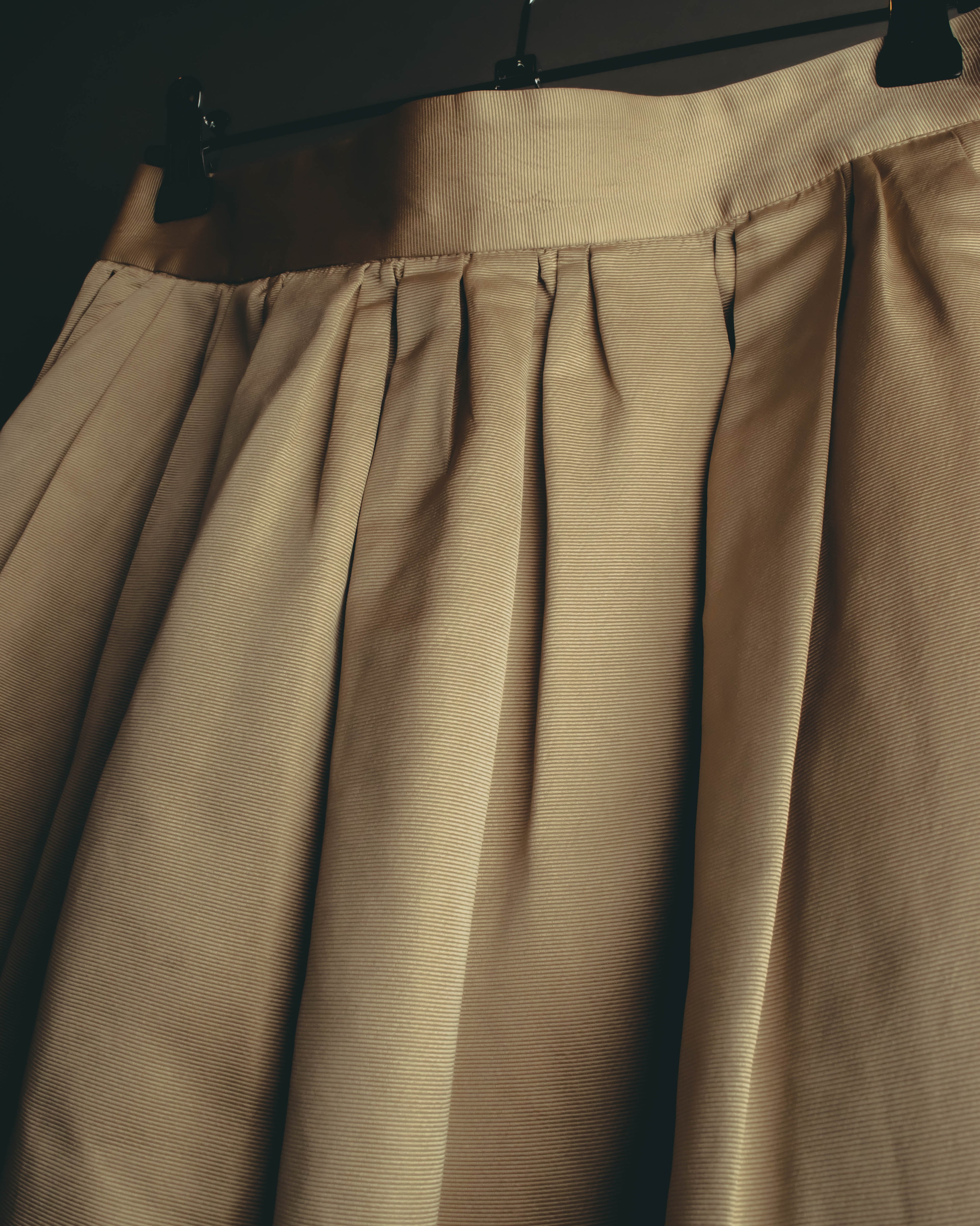 "DOLCE & GABBANA" 10's Lustrous pleated silk skirt
