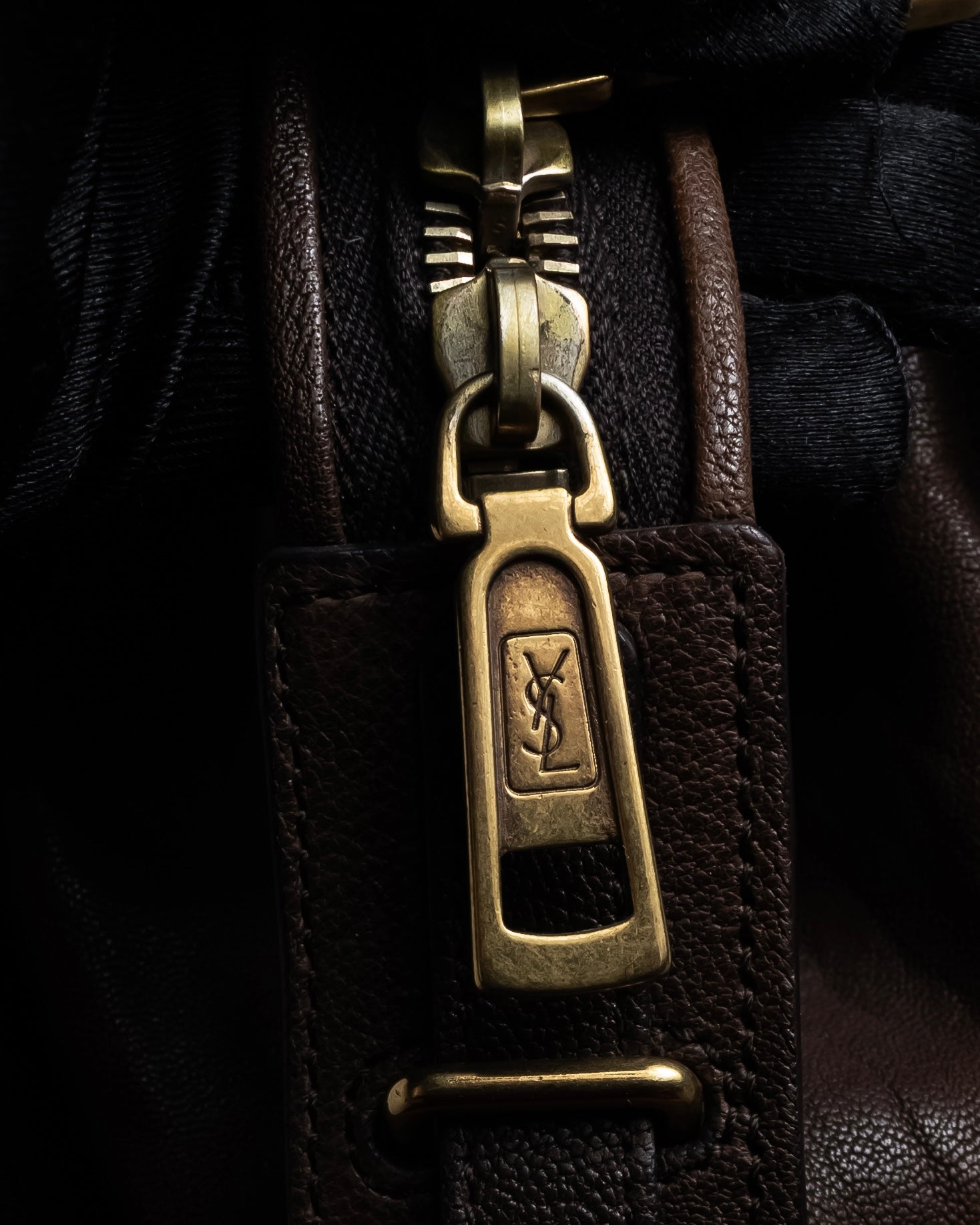 "YVES SAINT LAURENT" 11'year-12'year Chic Gabas leather bag