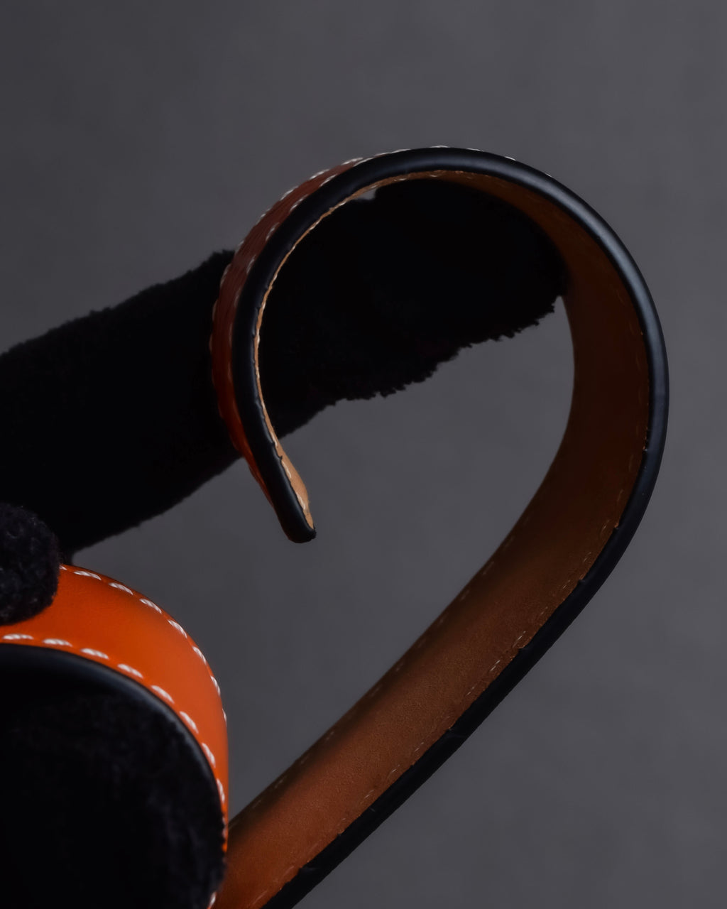 "LOEWE" Anagram logo engraved leather bracelet