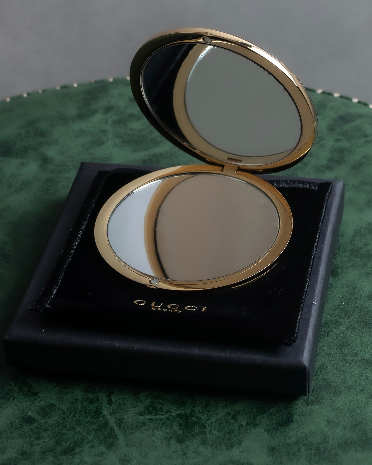 "GUCCI" Gold metal design logo engraved hand mirror