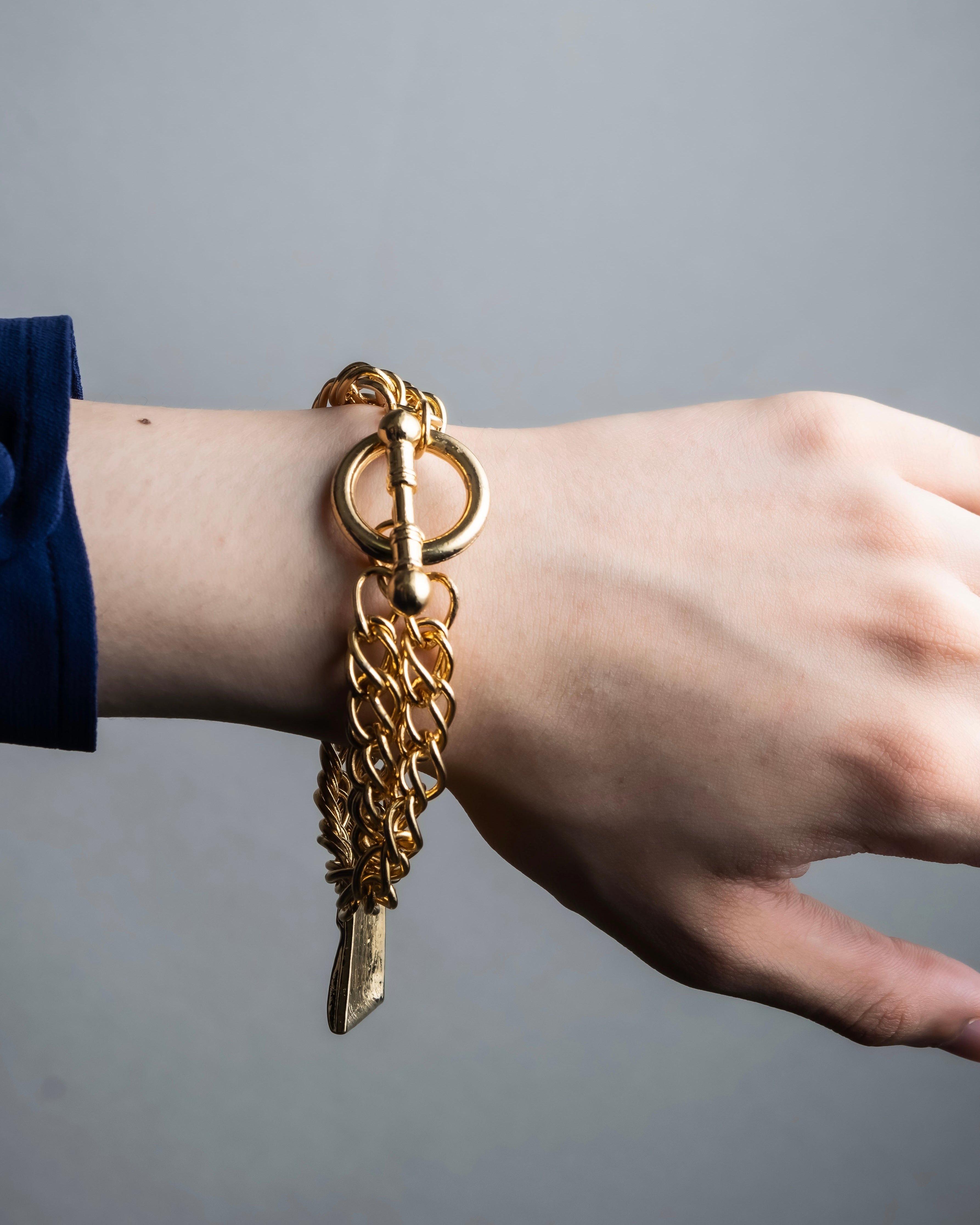 "Karl Lagerfeld" Bag charm mantel chain bracelet