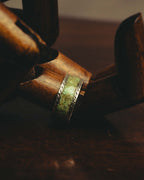 "GUCCI" 20's Ornate green inlay wide band ring