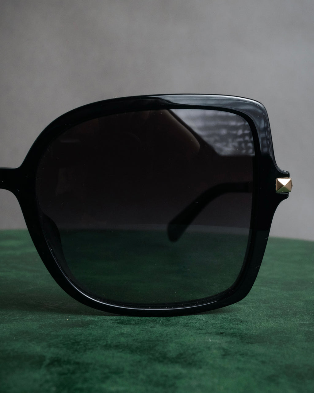 “VALENTINO” 2017’s-2022’s Rockstud sunglasses