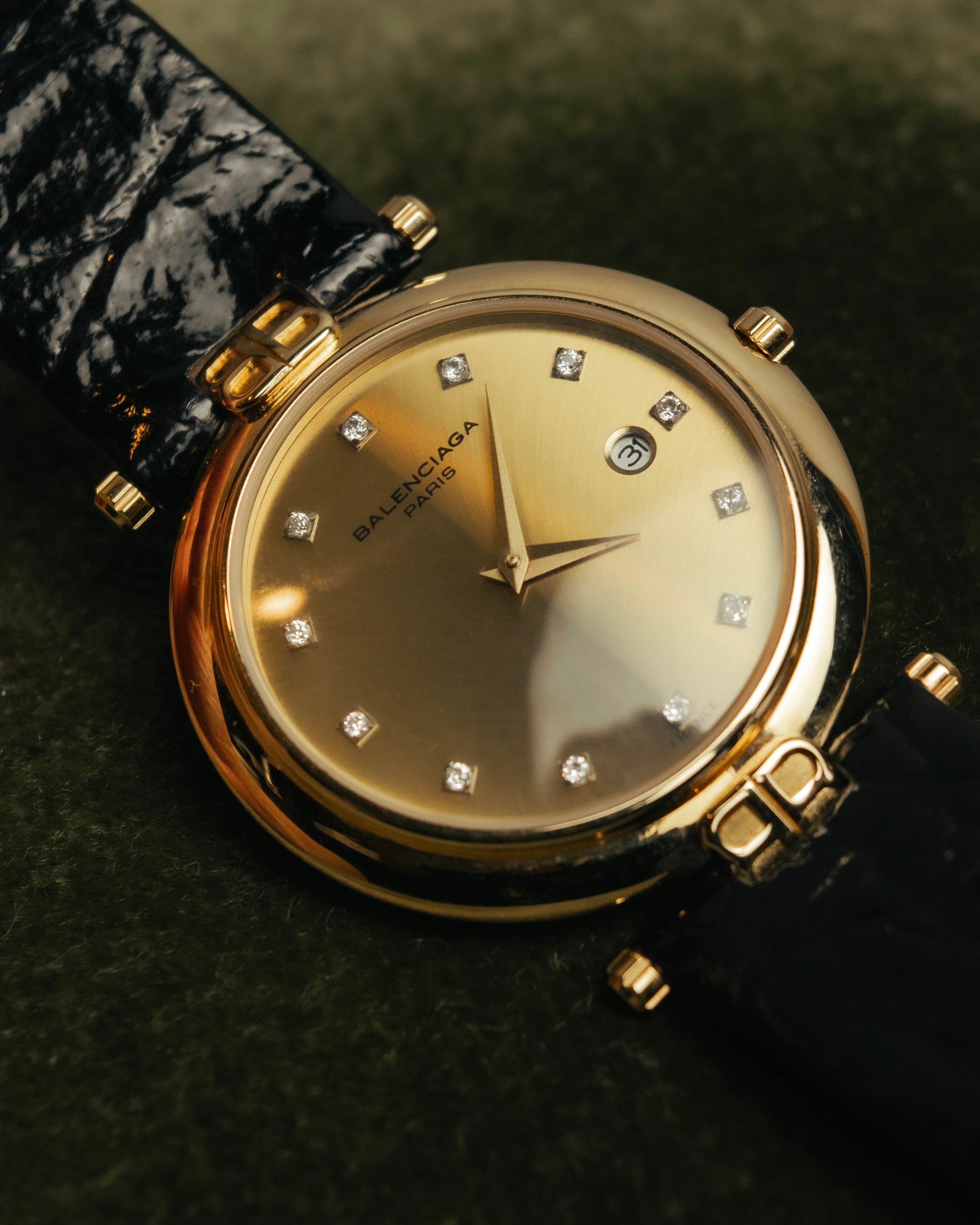 -SPECIAL- “Balenciaga” 80’s-90’s Gold tone round watch