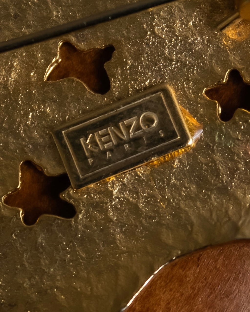 "KENZO" Star motif gold brooch
