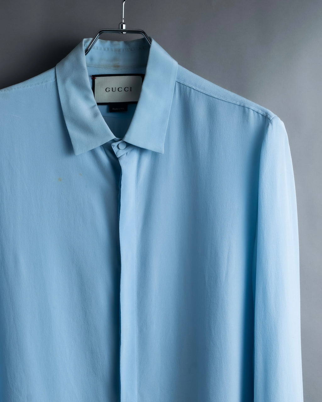 "GUCCI" 100% silk concealed placket shirt