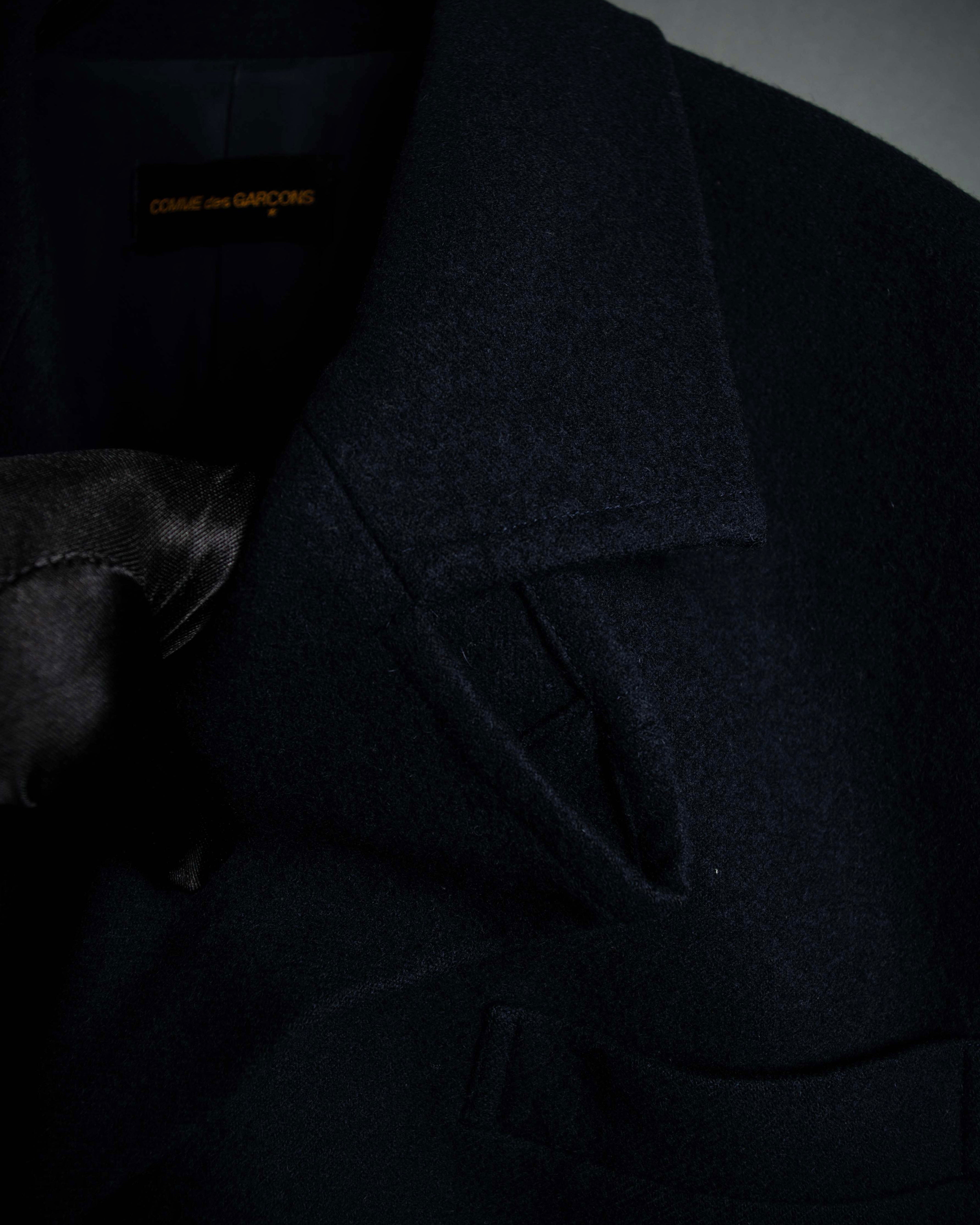 "COMME des GARCONS" 90's Front panel docking design chester coat