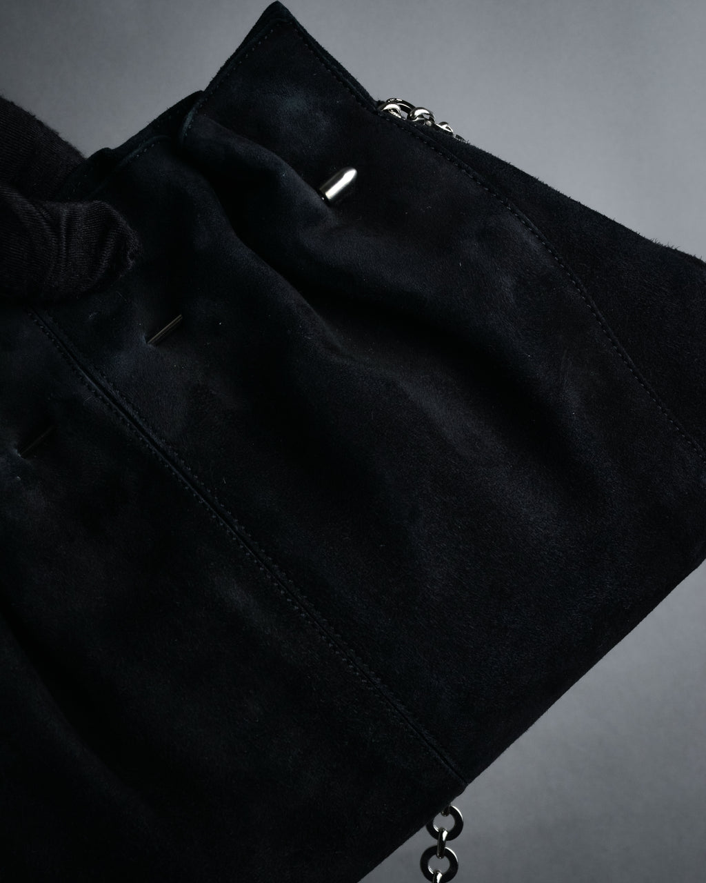 “Salvatore Ferragamo“ 90’s-00’s Suede gancini chain shoulder bag