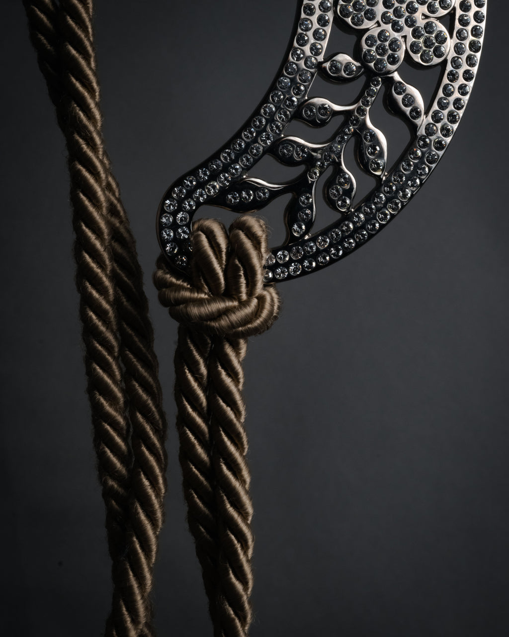 “VALENTINO GARAVANI” 2010’s Crystal embellished tassel cord belt
