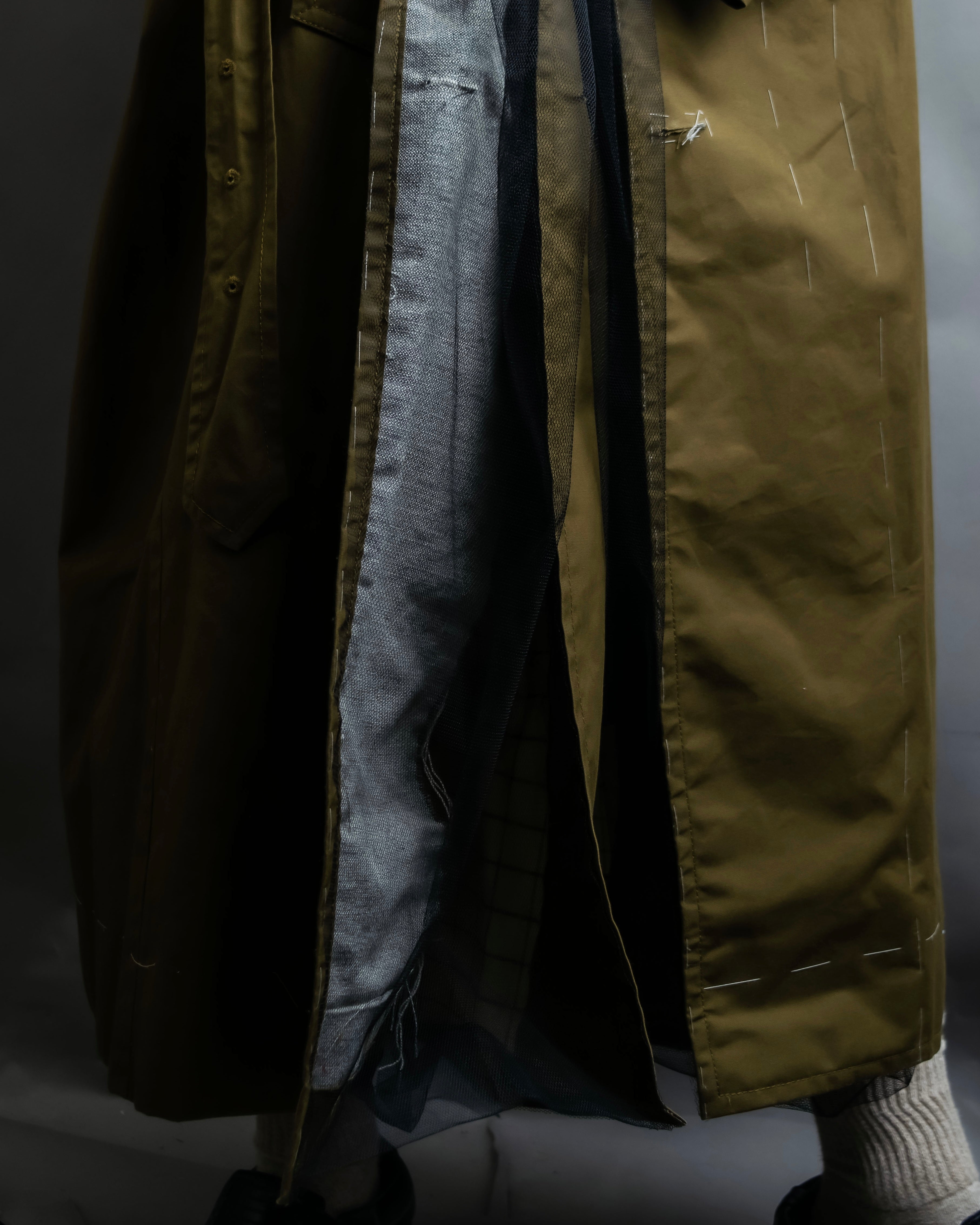 "MAISON MARGIELA" 20AW reconstructed tulle docking trench coat