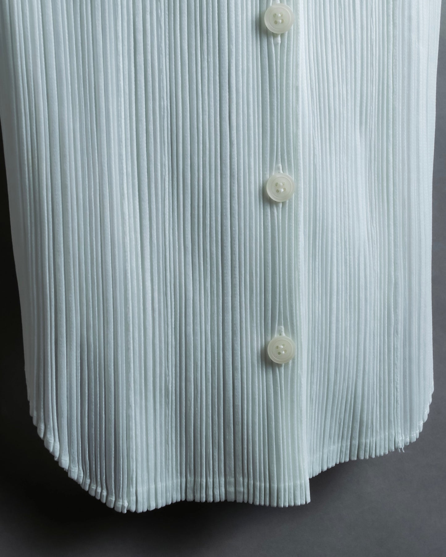 "PLEATS PLEASE ISSEY MIYAKE" Three-dimensional pleated long shirt