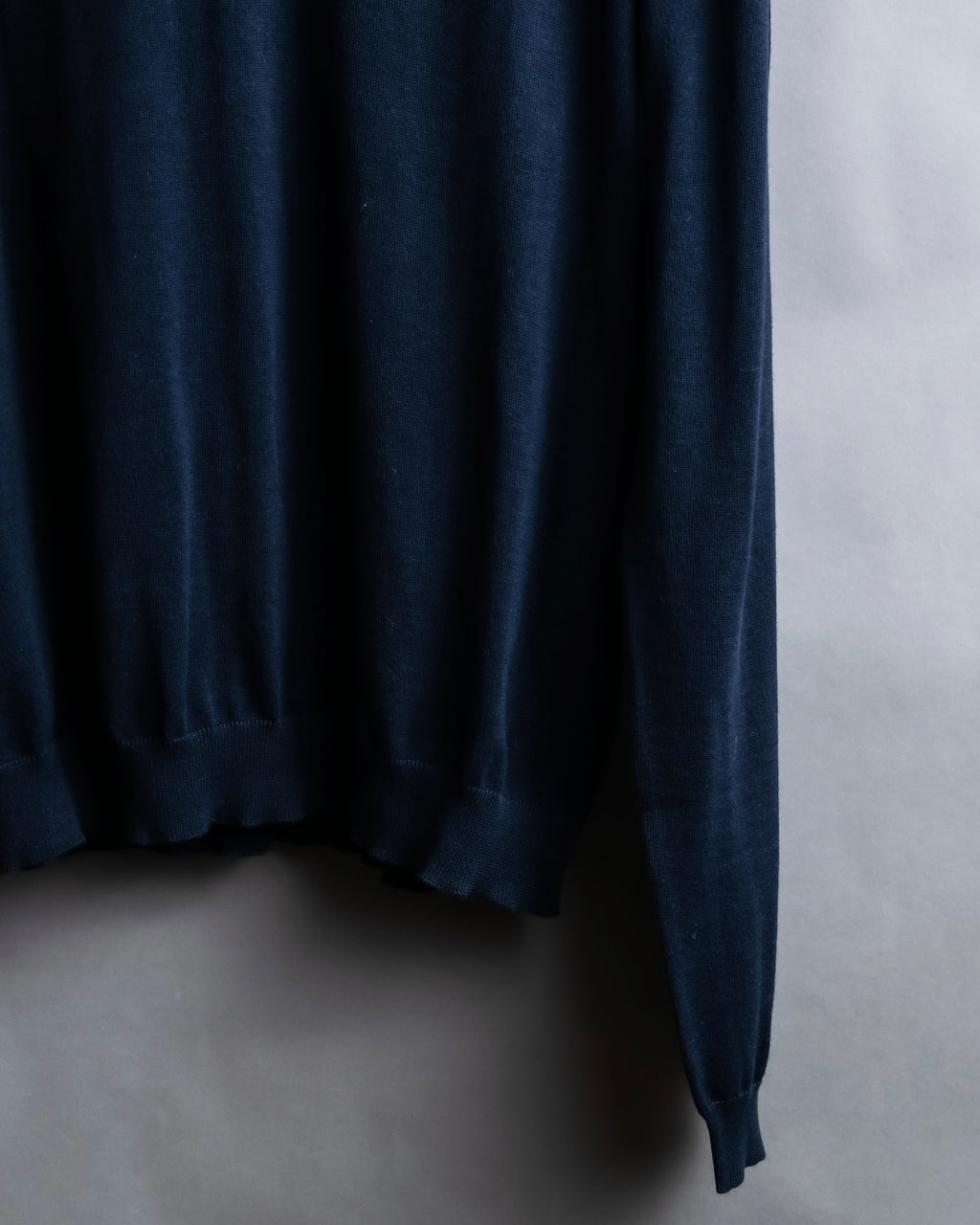 "PRADA" Raglan sleeves cotton navy color knit