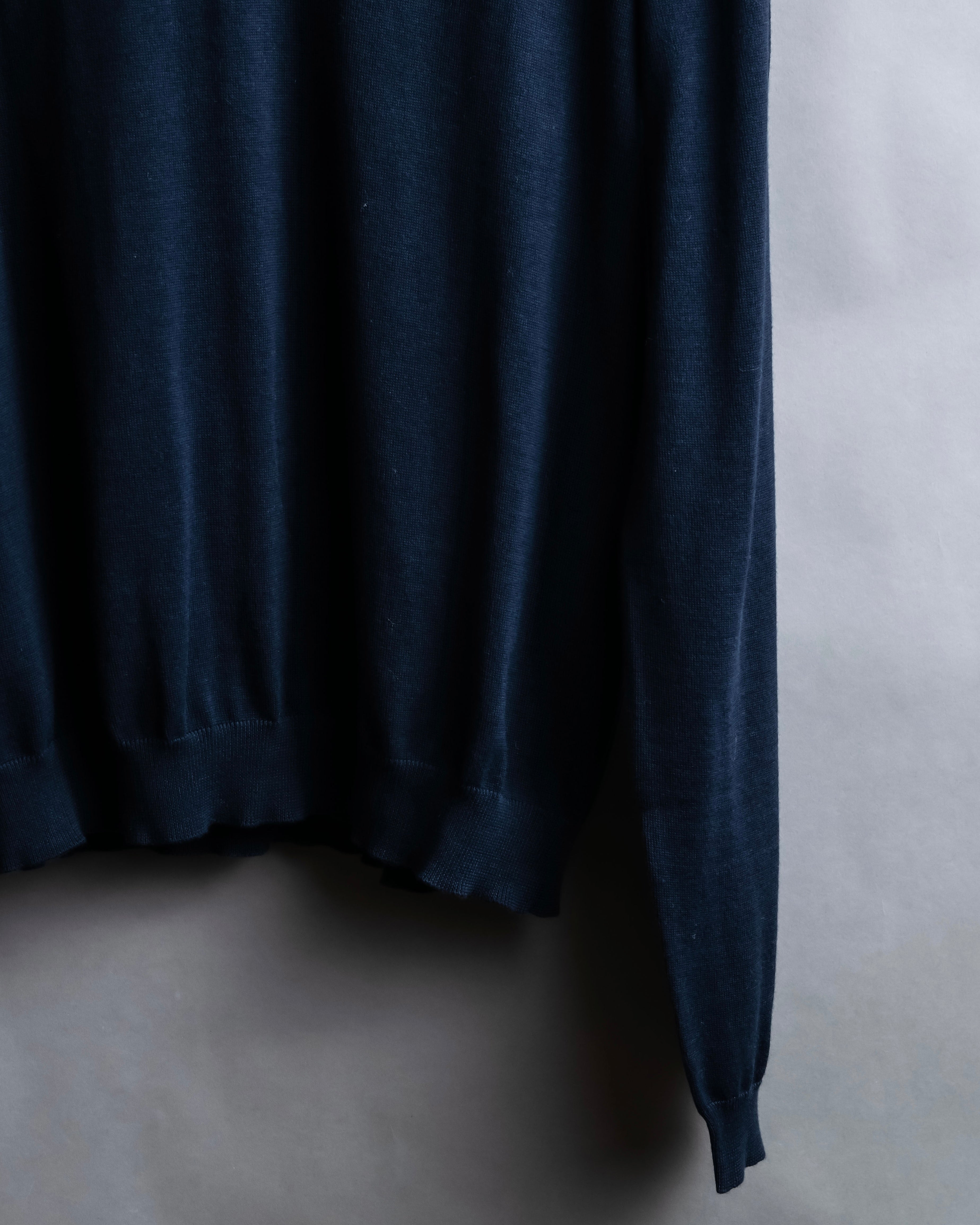 "PRADA" Raglan sleeves cotton navy color knit