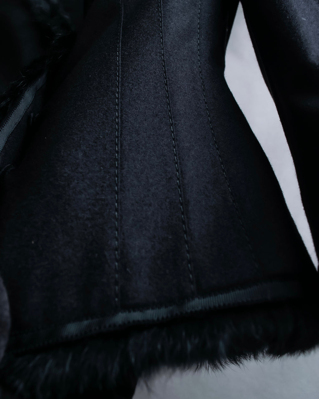 "Alexandar McQueen" Fur trimmed design shaped tailored jacket