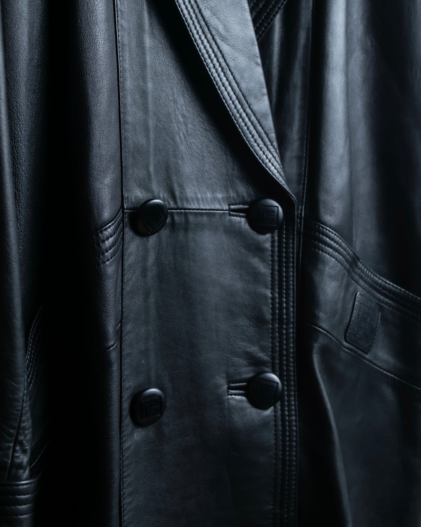 "PIERRE BALMAIN" Oversized double-breasted lamb leather tailored jacket