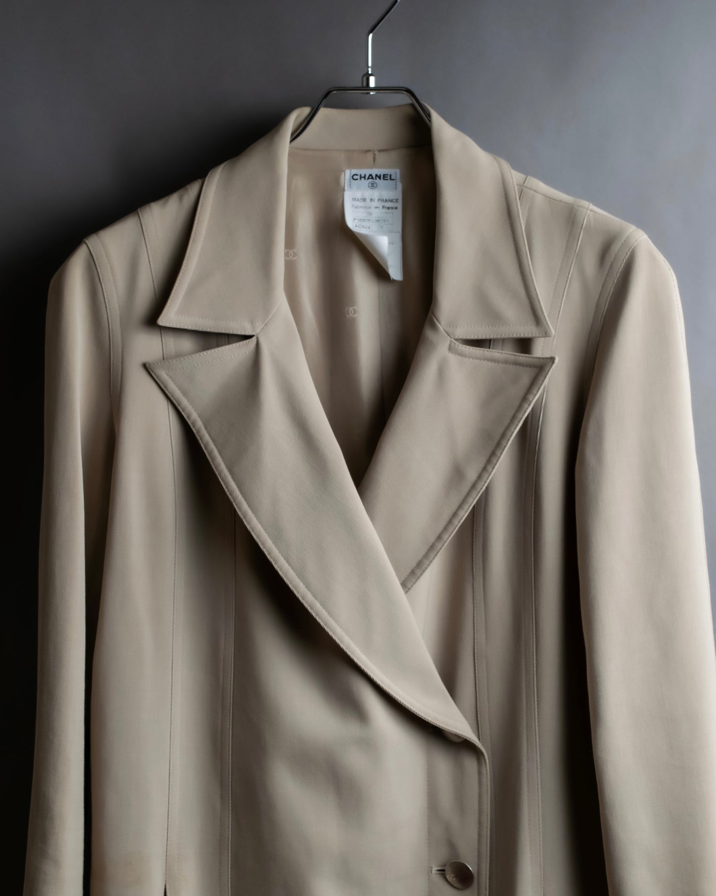 "CHANEL" Large lapel double breasted straight line coat