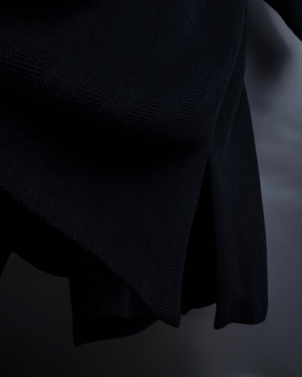 -SPECIAL- "YVES SAINT LAURENT"
80's-90's Raglan sleeves 100% angora stand collar coat