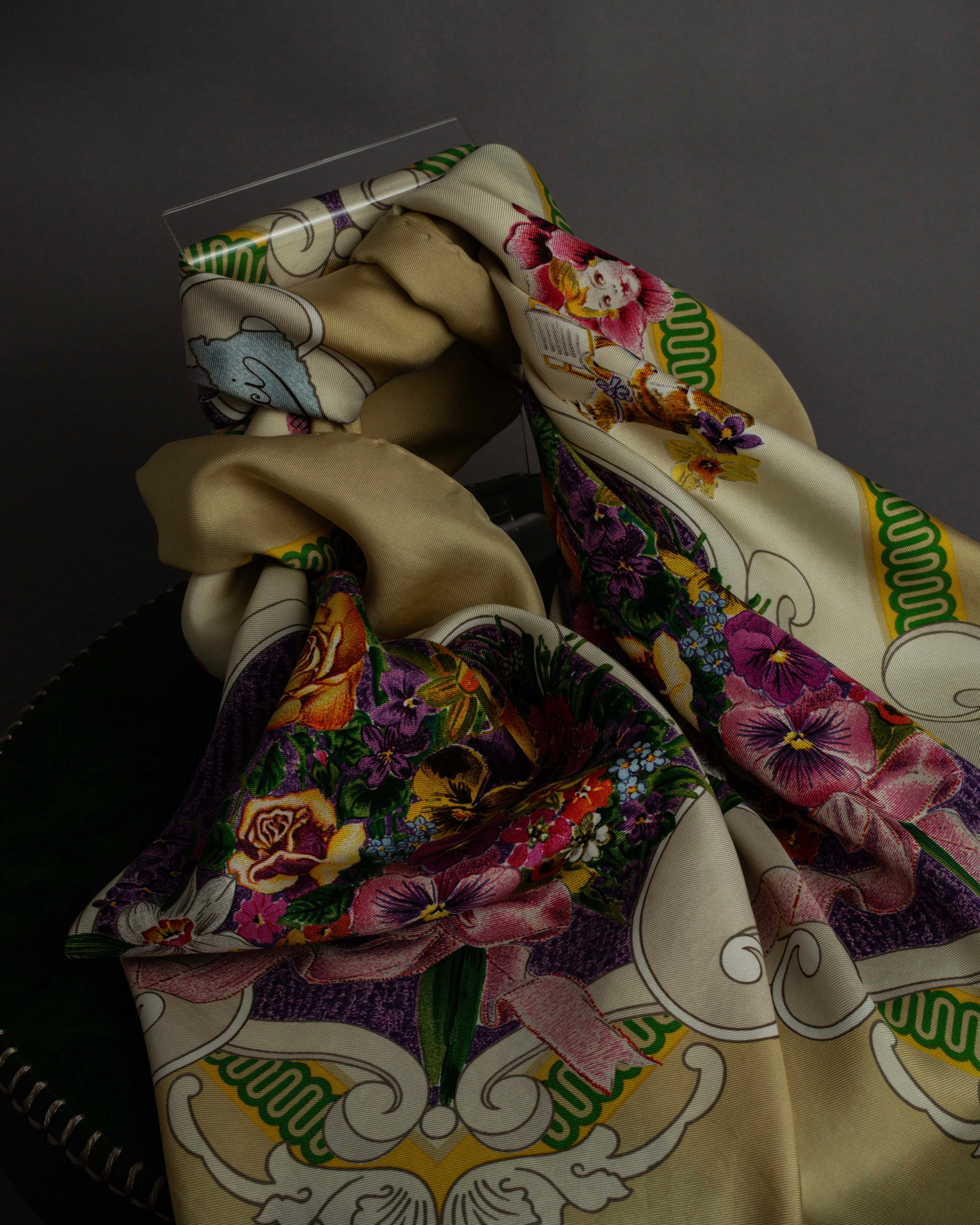 "GUCCI" Baroque painting pattern silk scarf