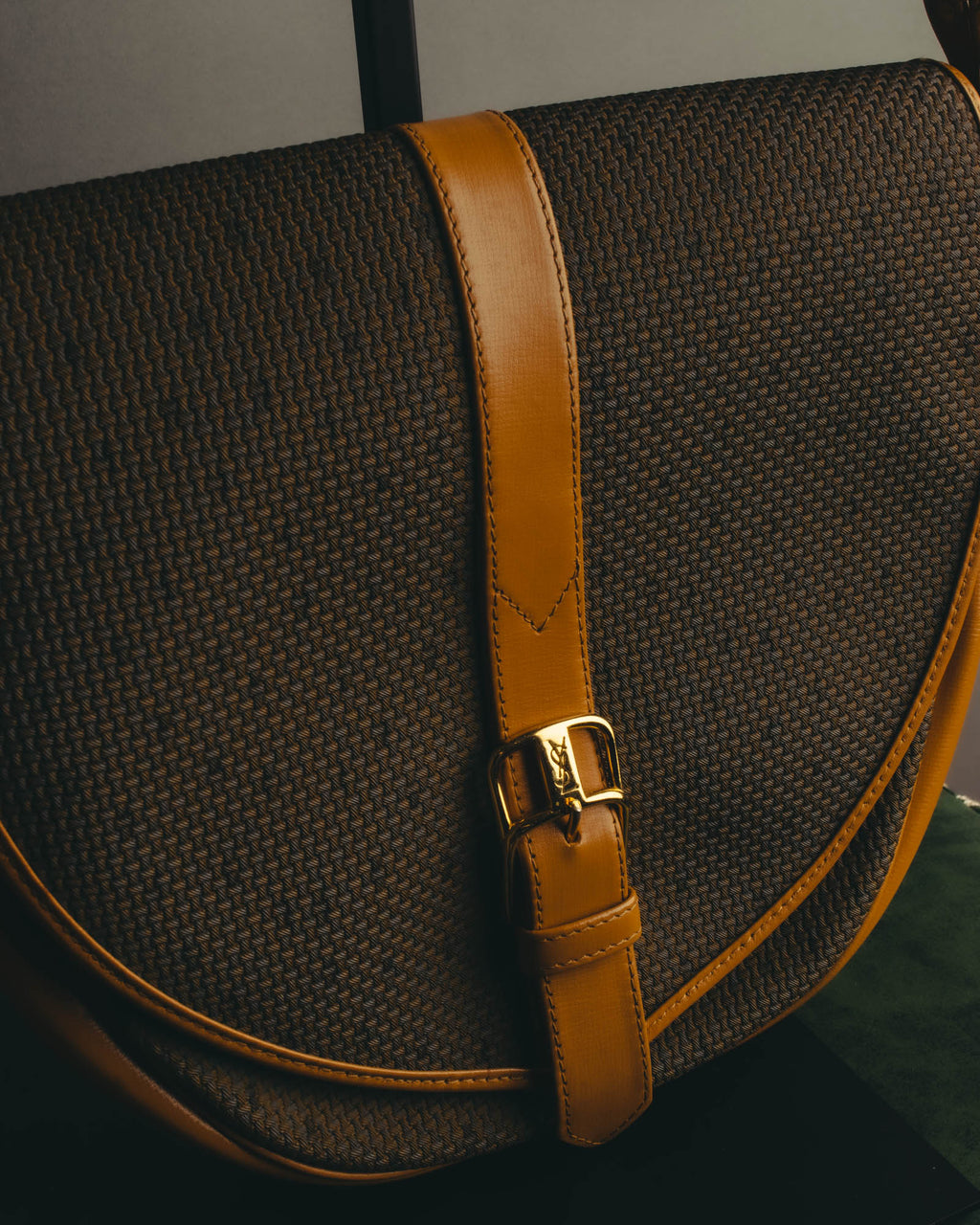 "Yves Saint Laurent" 70's-90's Woven leather shoulder bag