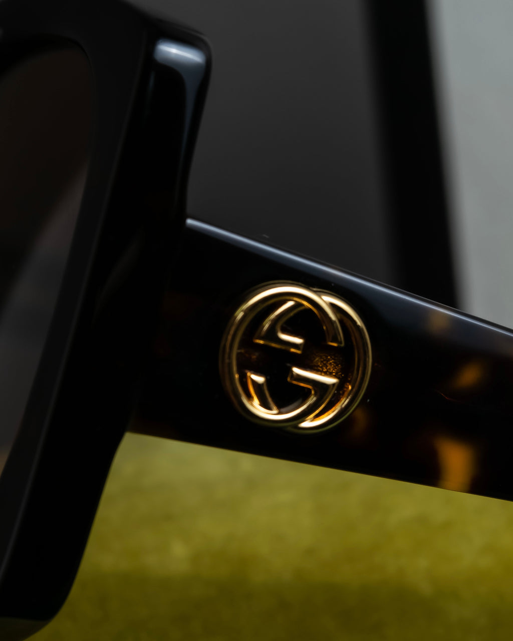 "GUCCI" Geometric frame Interlocking G sunglasses