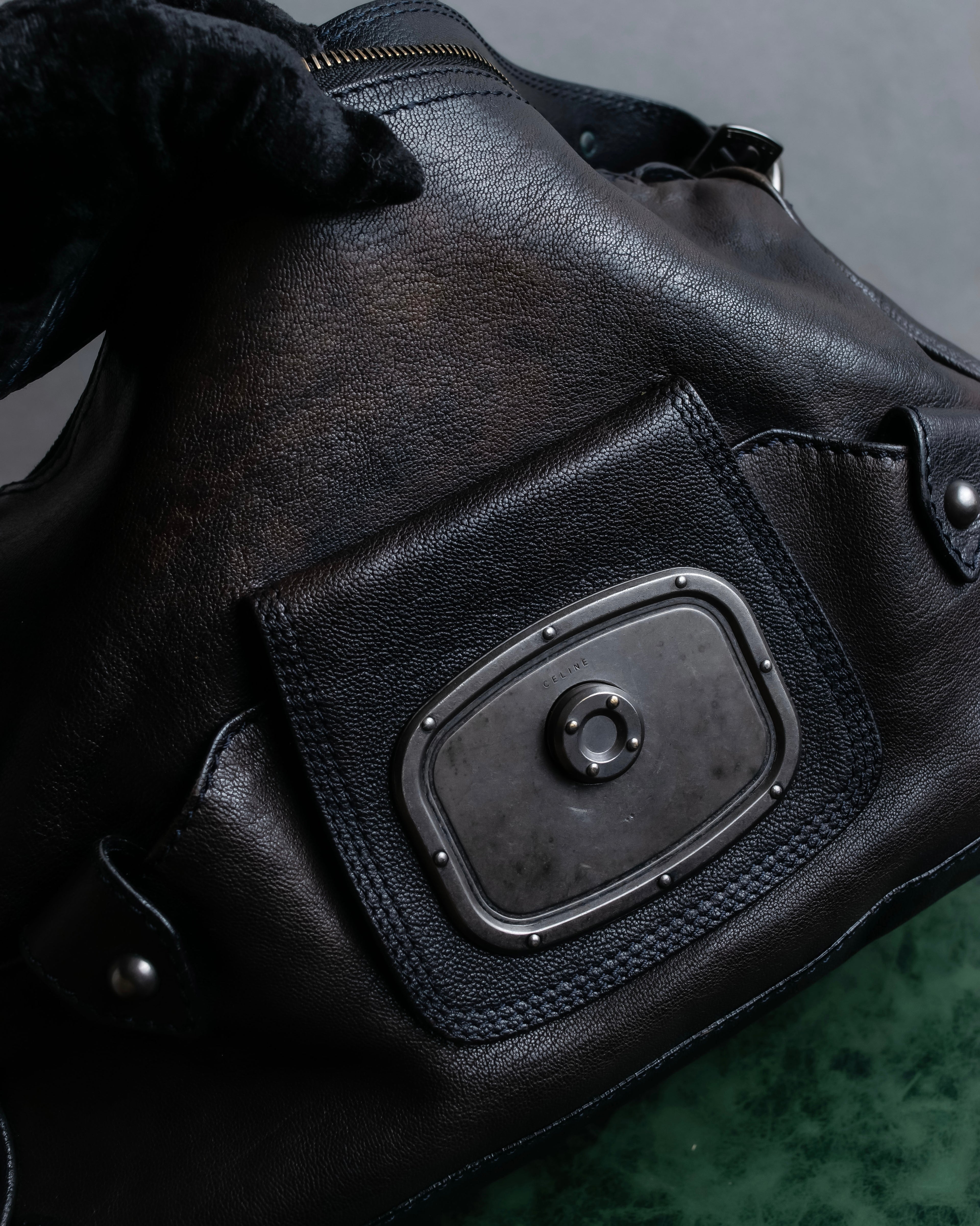 "CELINE" Metal parts design horizontal leather one-shoulder bag