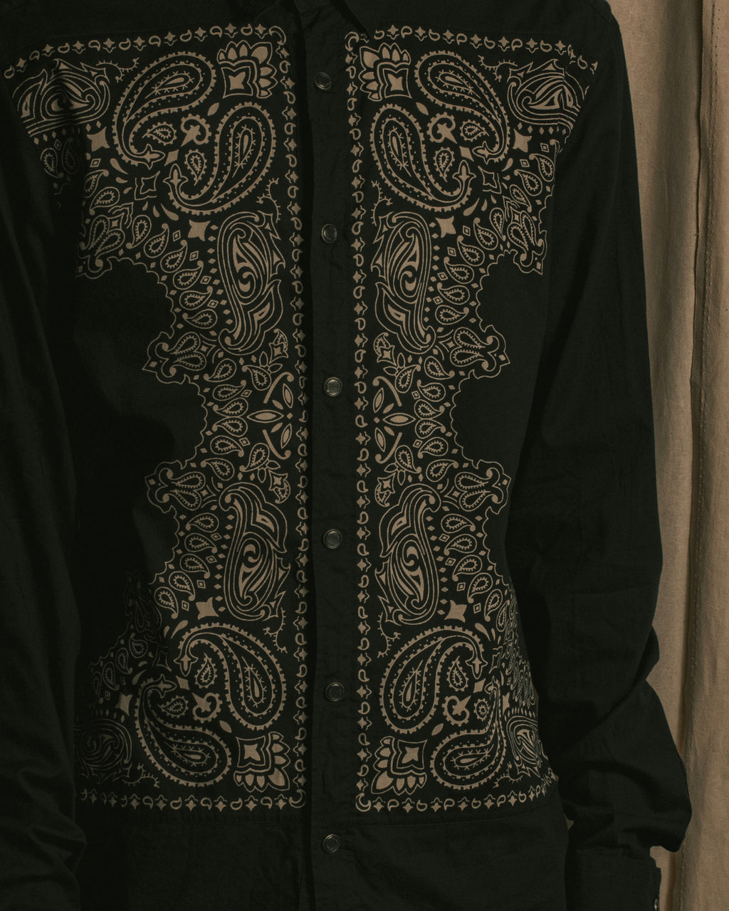 “GUCCI” 2011-12 Bandana panel print shirt