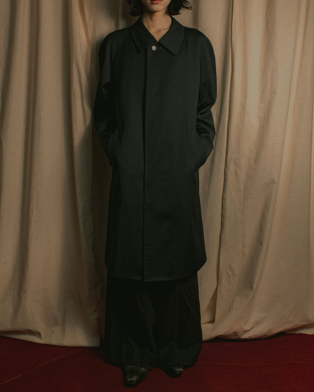 “Yves Saint Laurent” 90’s clean fly-front bal collar coat