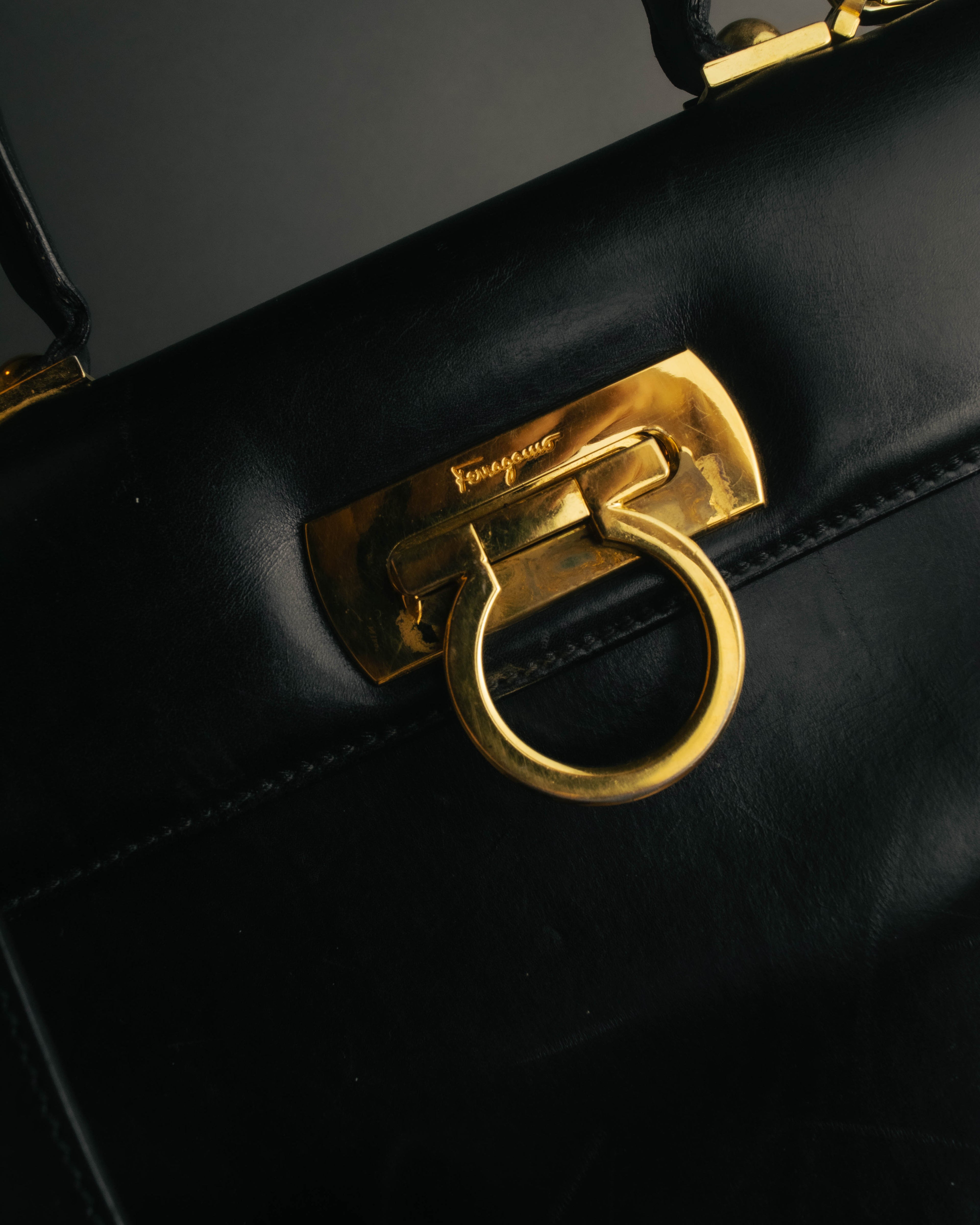 “Salvatore Ferragamo” 90’s-00’s Gancini leather top handle shoulder bag