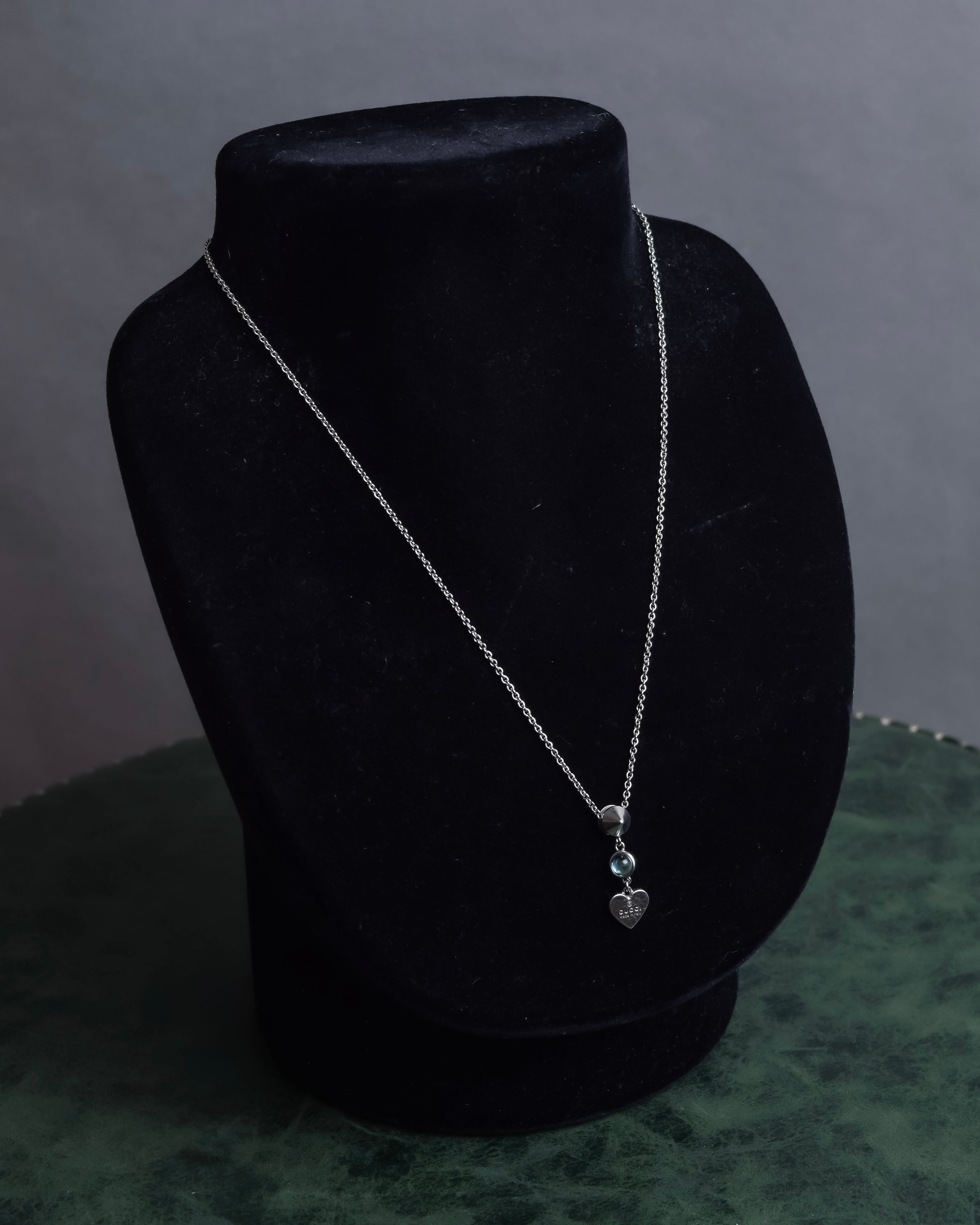 "GUCCI" Heart motif silver necklace