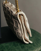 -SPECIAL- “Salvatore Ferragamo” 2020-2022 Woven vara chain shoulder bag