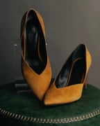 "Hermès" 90's-00's Sculptural suede pointed-toe pumps